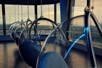 /album/fotogalerie-rozhledna-tower-park-praha-zizkovsky-vysilac-v-praze/dsc-0091posadte-se-do-pohodlnych-zavesenych-kresel-pripominajicich-bubliny-zavrete-oci-a-zaposlouchejte-se-do-zvuku-tak-typickych-pro-prahu-jpg/